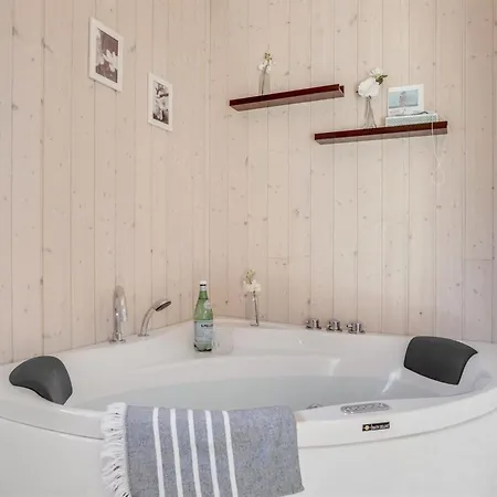 Jil - 750m From The Sea By Interhome 펜션