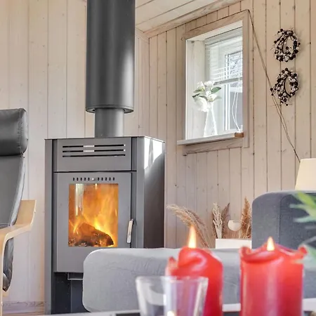 Jil - 750m From The Sea By Interhome